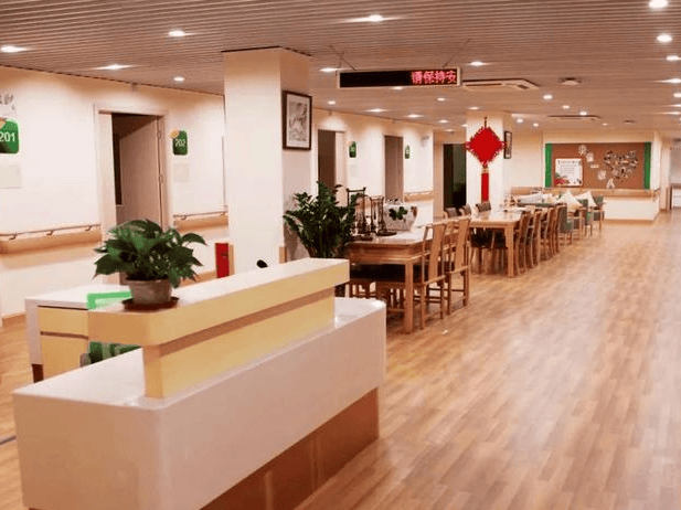 住价格-万颐养老院城市核心区的高端医养融合典范麻将胡了模拟器试玩广州市万颐养老院首页最新入(图1)